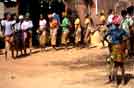 Burkina Faso, danze improvvisate al villaggio9 di Tengrla